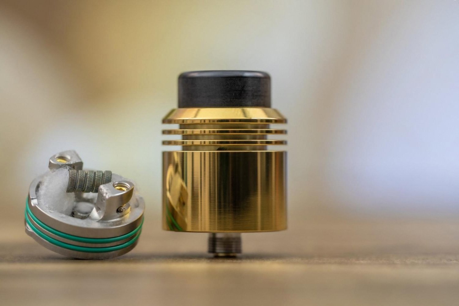 Close-up of nicotine hardware and coil showing product build quality